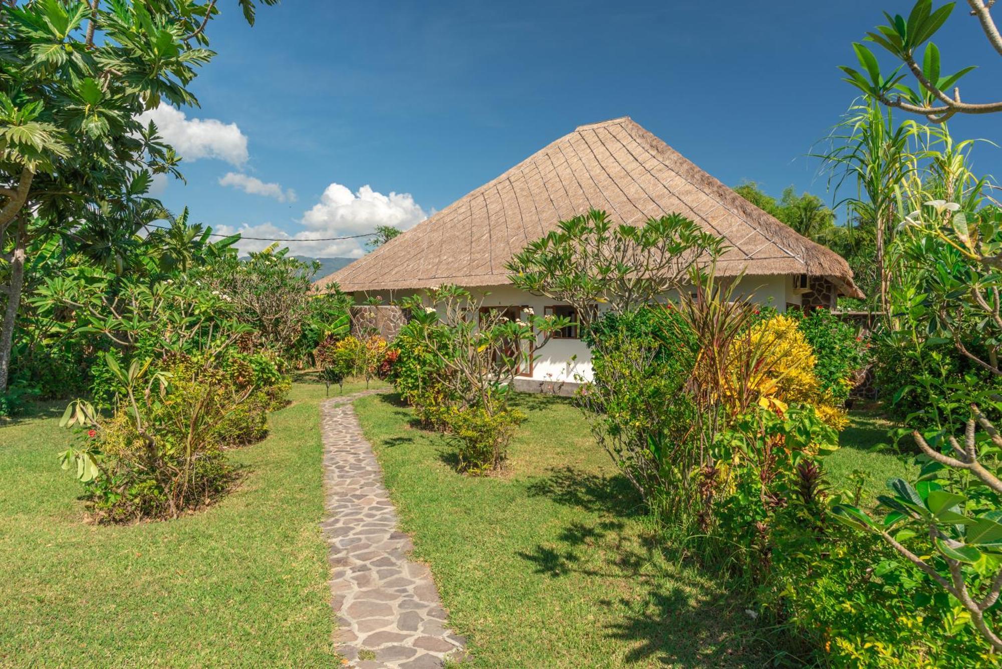 Absolute Beach Front Villa Umeanyar Extérieur photo