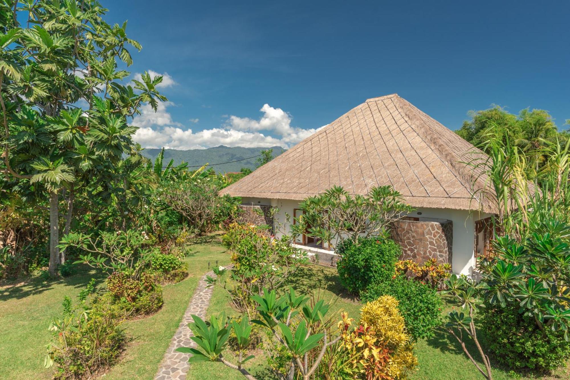 Absolute Beach Front Villa Umeanyar Extérieur photo