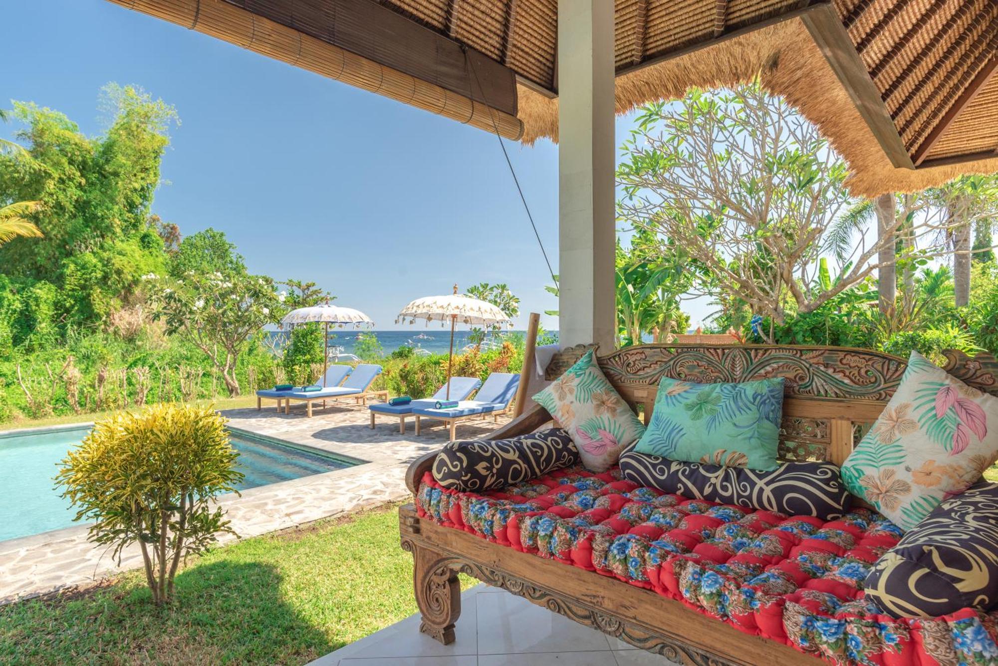 Absolute Beach Front Villa Umeanyar Extérieur photo