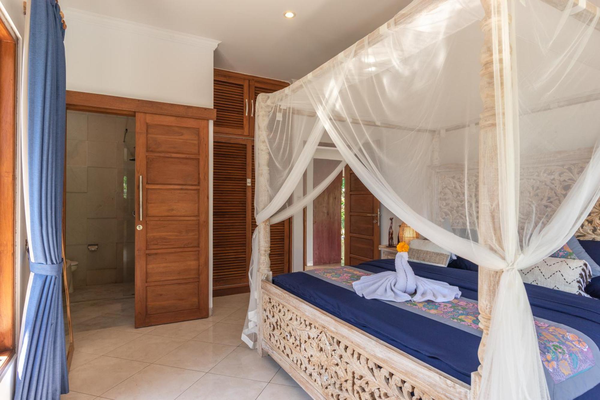 Absolute Beach Front Villa Umeanyar Extérieur photo