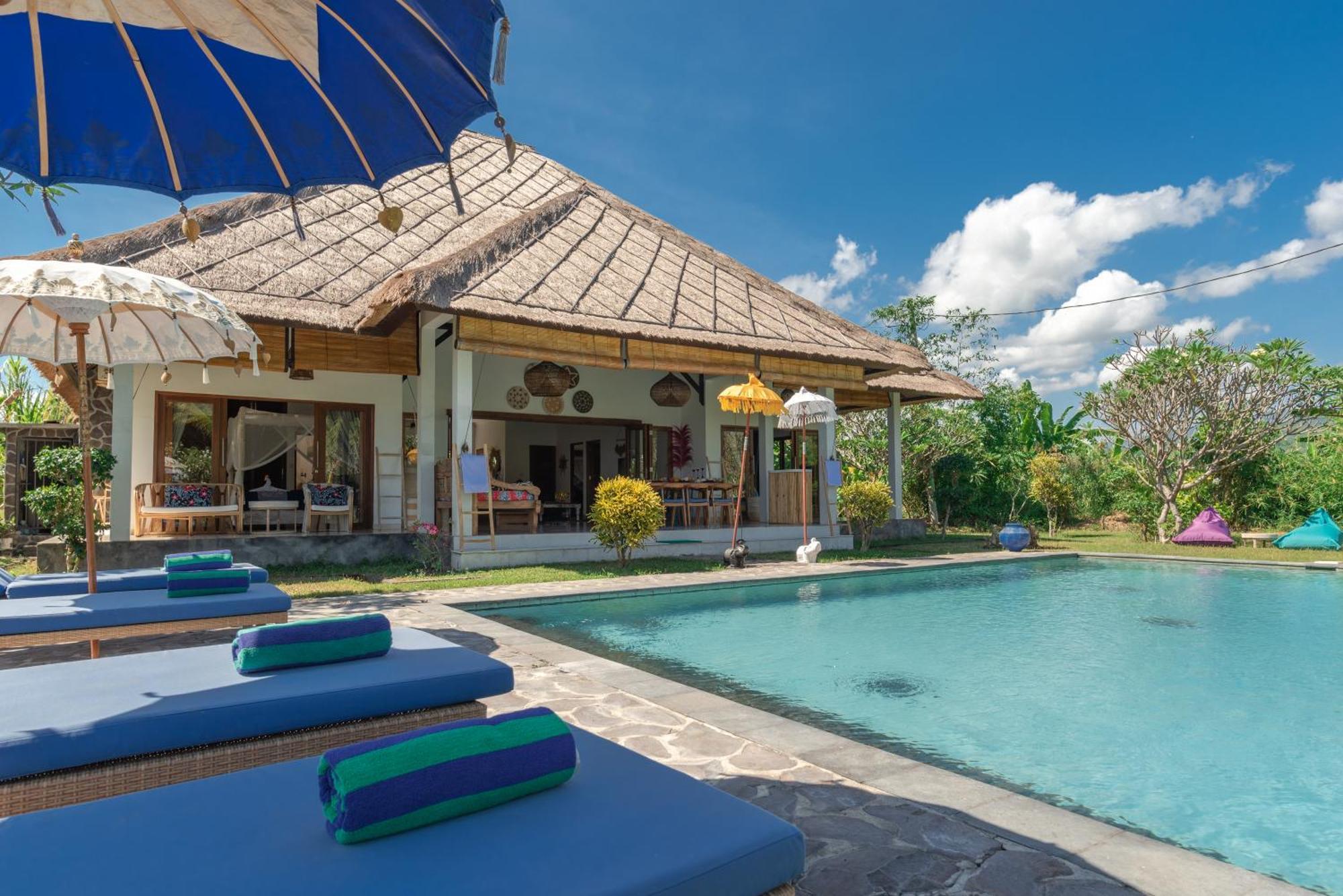 Absolute Beach Front Villa Umeanyar Extérieur photo