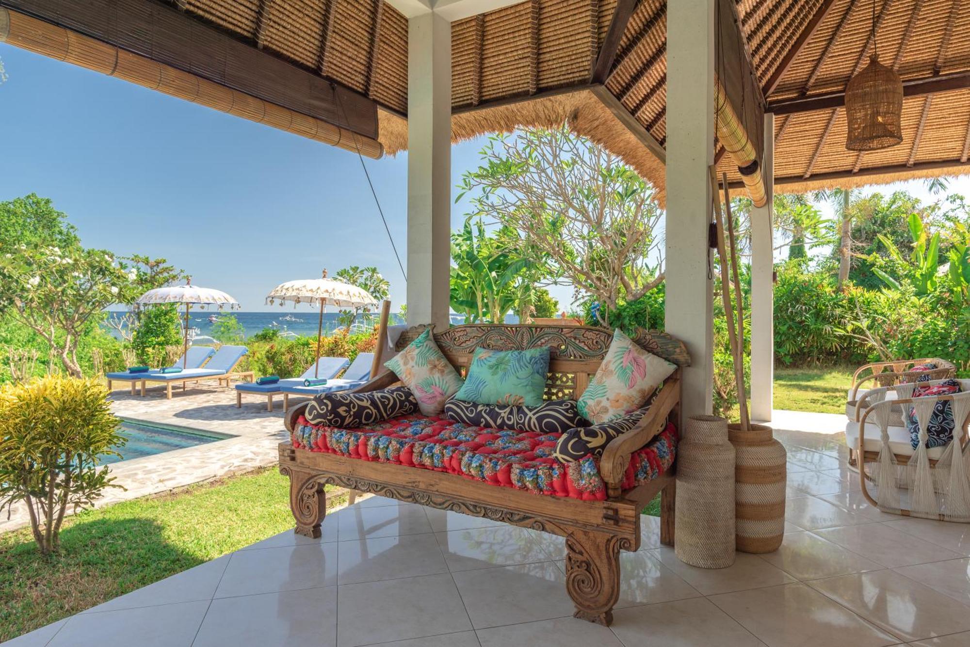 Absolute Beach Front Villa Umeanyar Extérieur photo