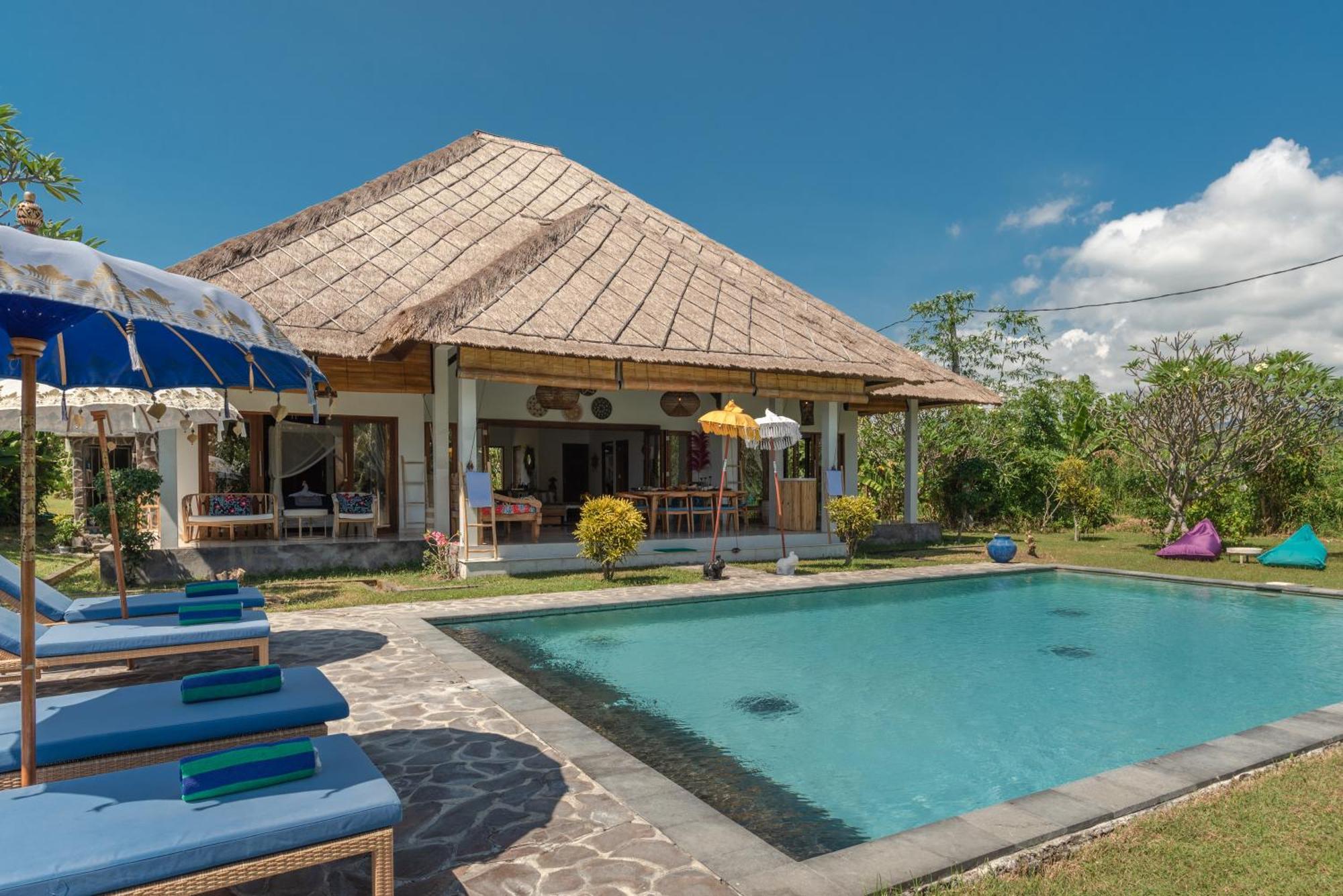 Absolute Beach Front Villa Umeanyar Extérieur photo