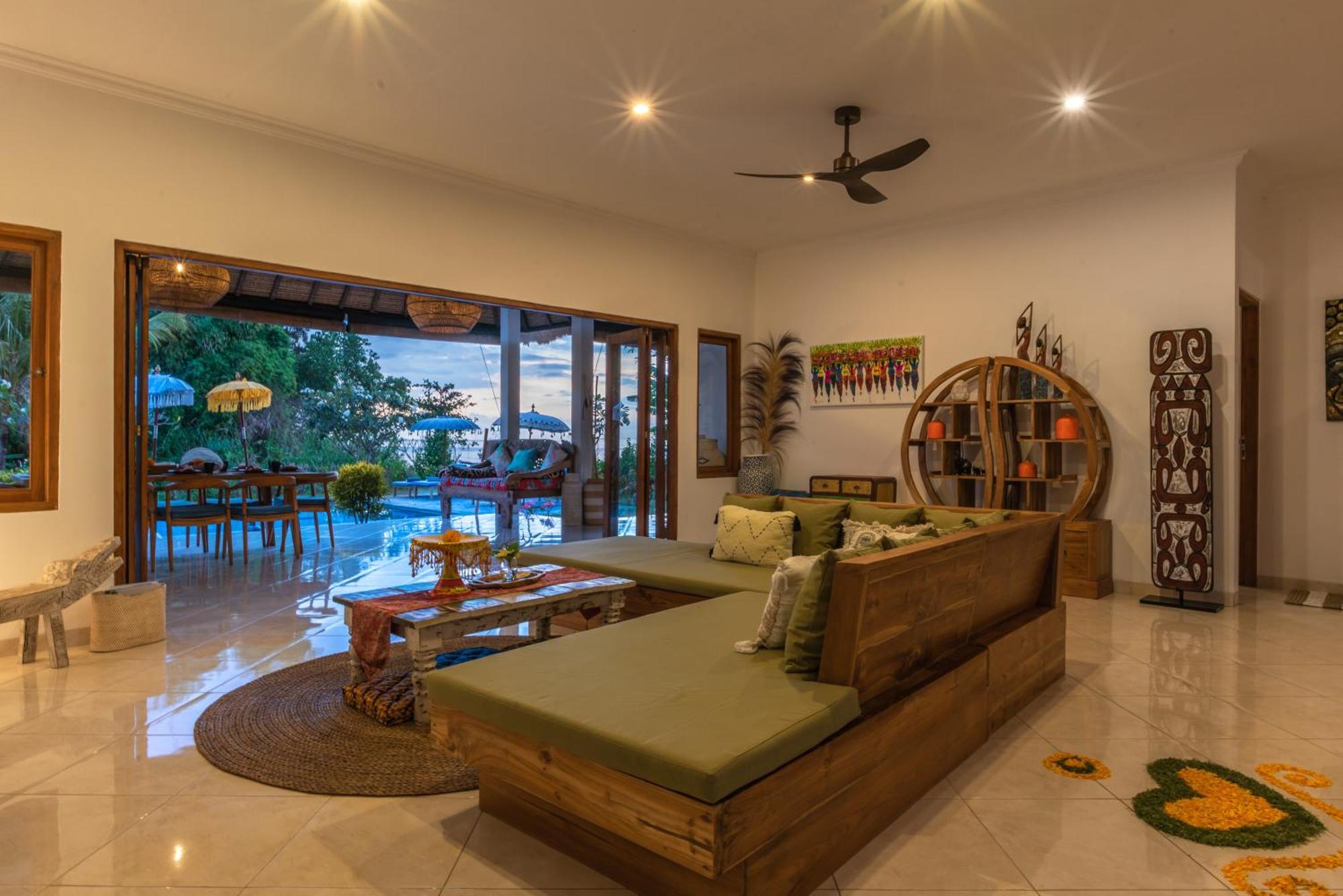 Absolute Beach Front Villa Umeanyar Extérieur photo