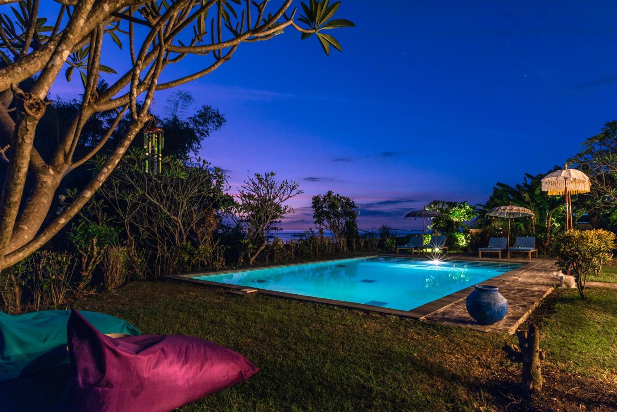 Absolute Beach Front Villa Umeanyar Extérieur photo