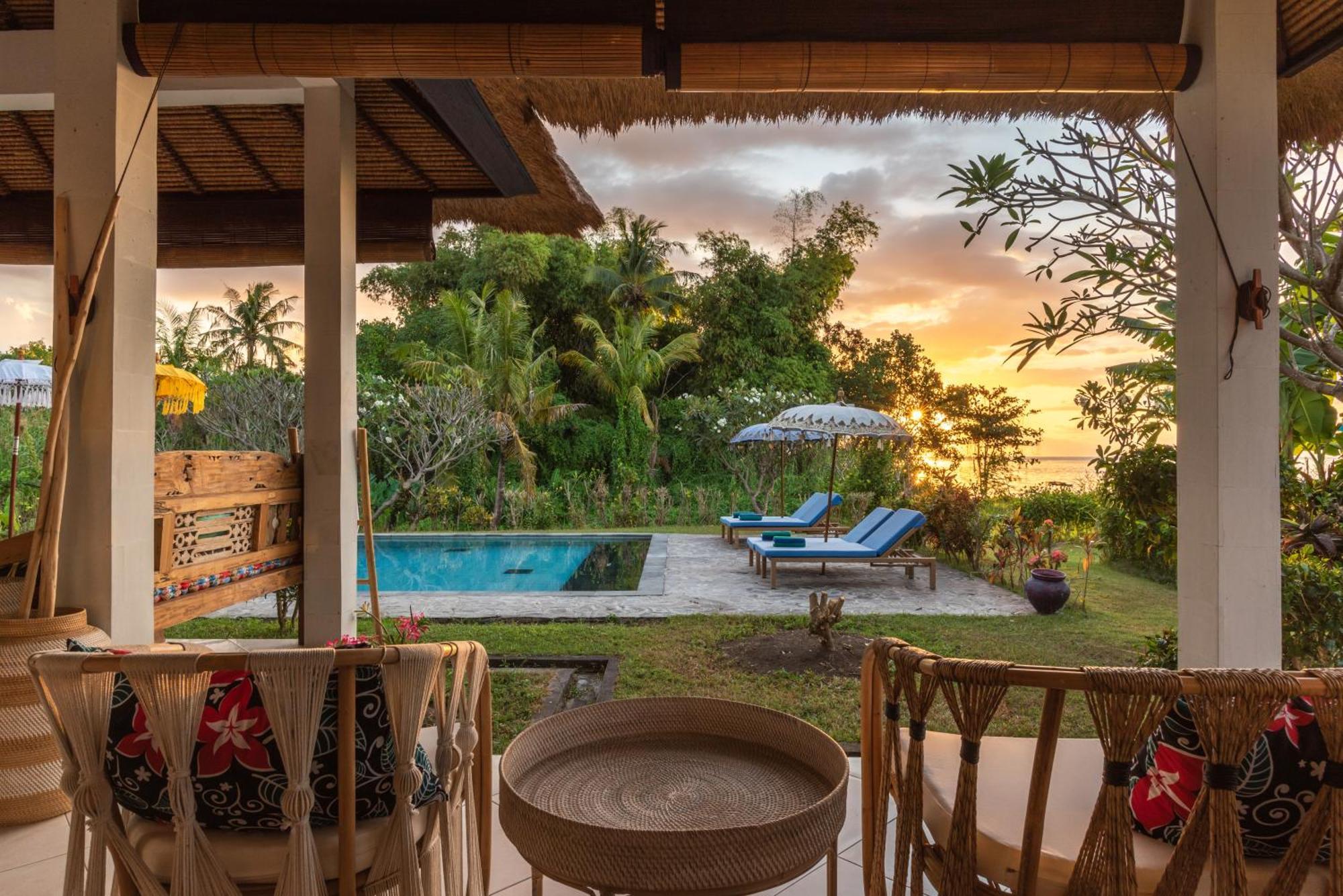 Absolute Beach Front Villa Umeanyar Extérieur photo