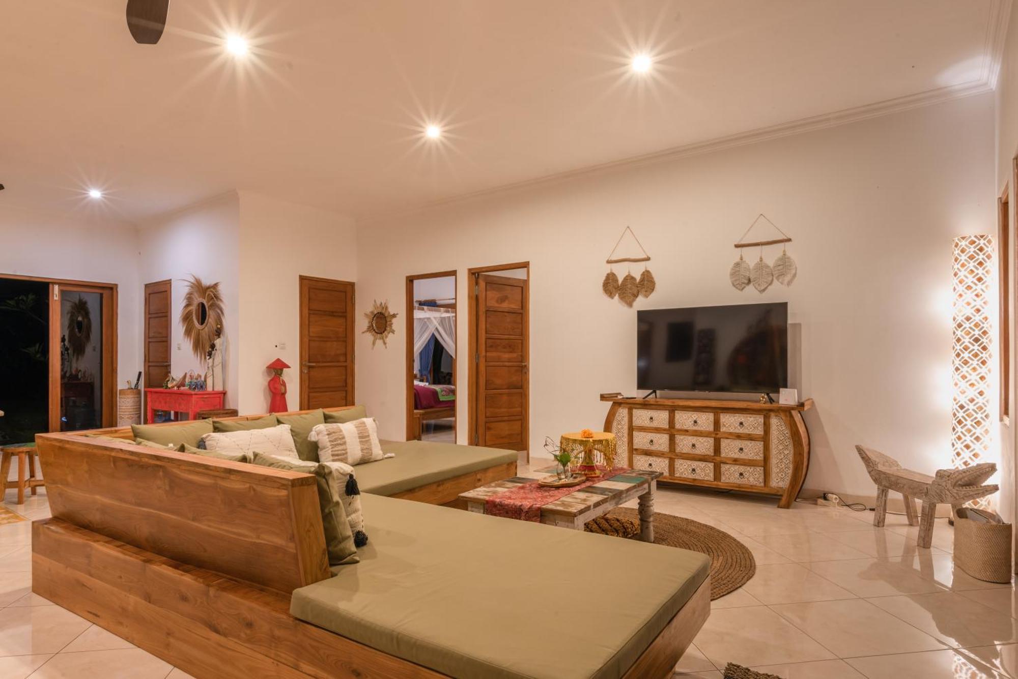 Absolute Beach Front Villa Umeanyar Extérieur photo