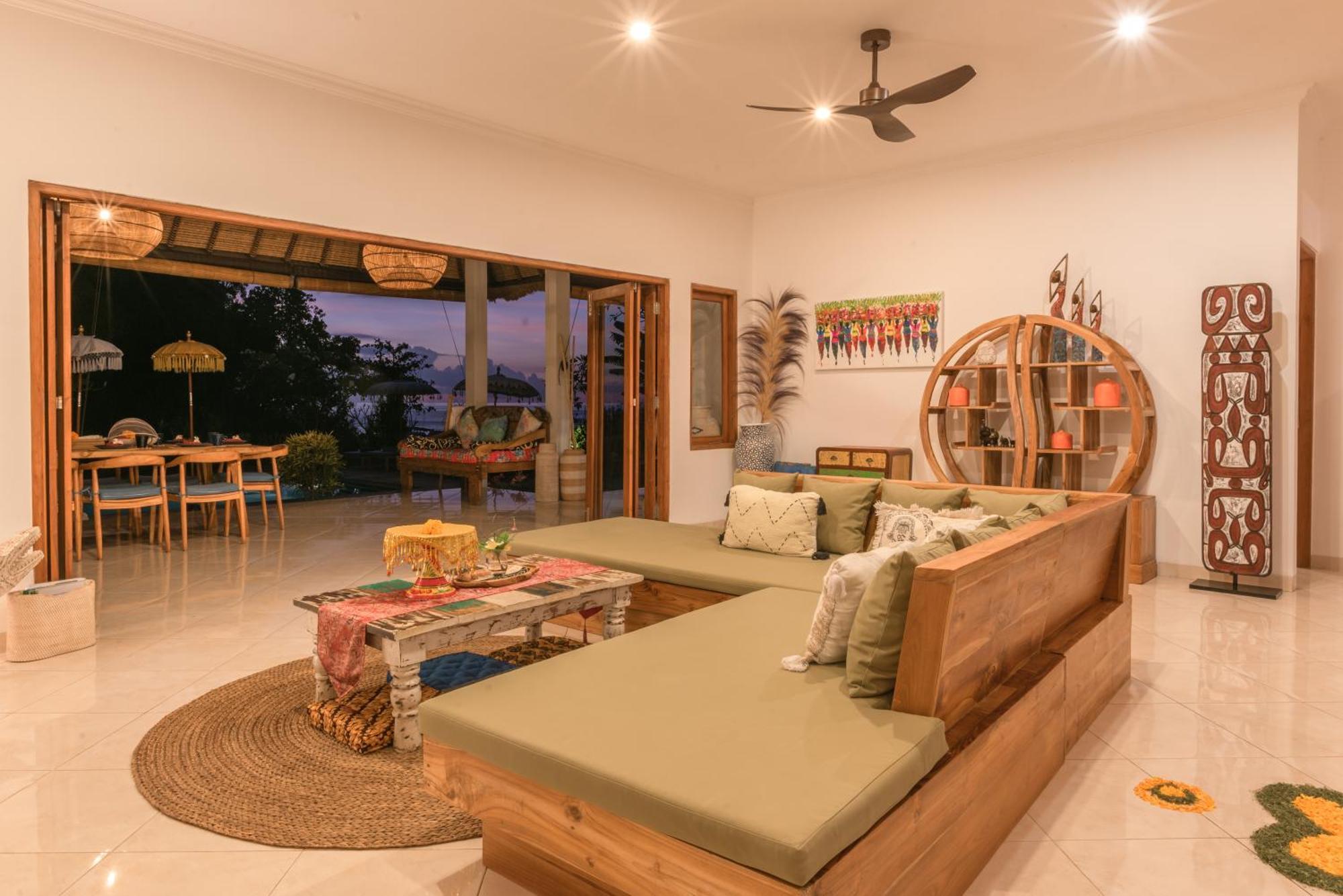 Absolute Beach Front Villa Umeanyar Extérieur photo