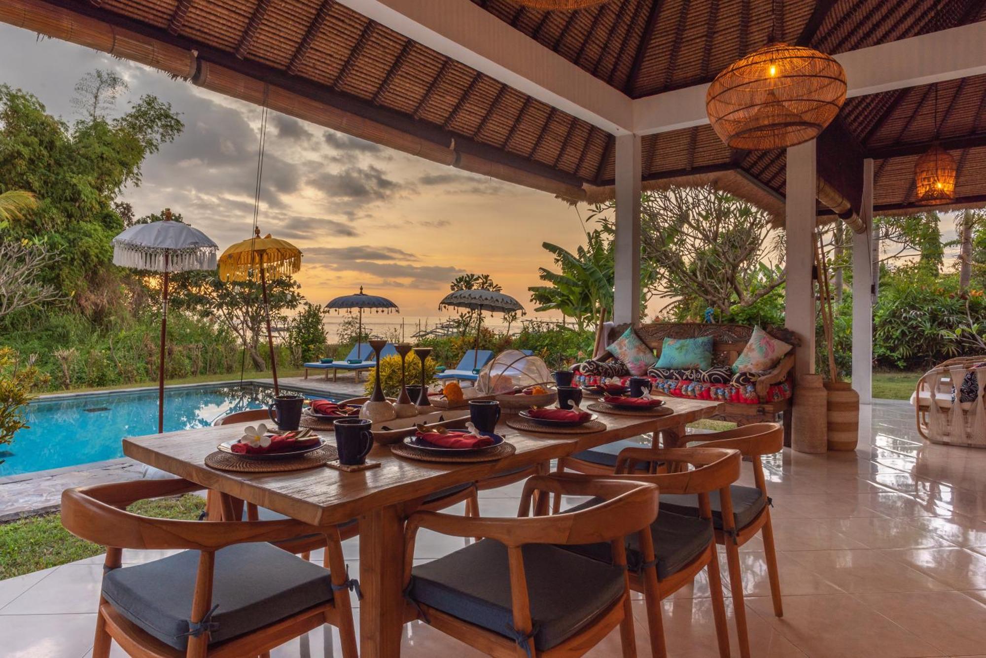 Absolute Beach Front Villa Umeanyar Extérieur photo