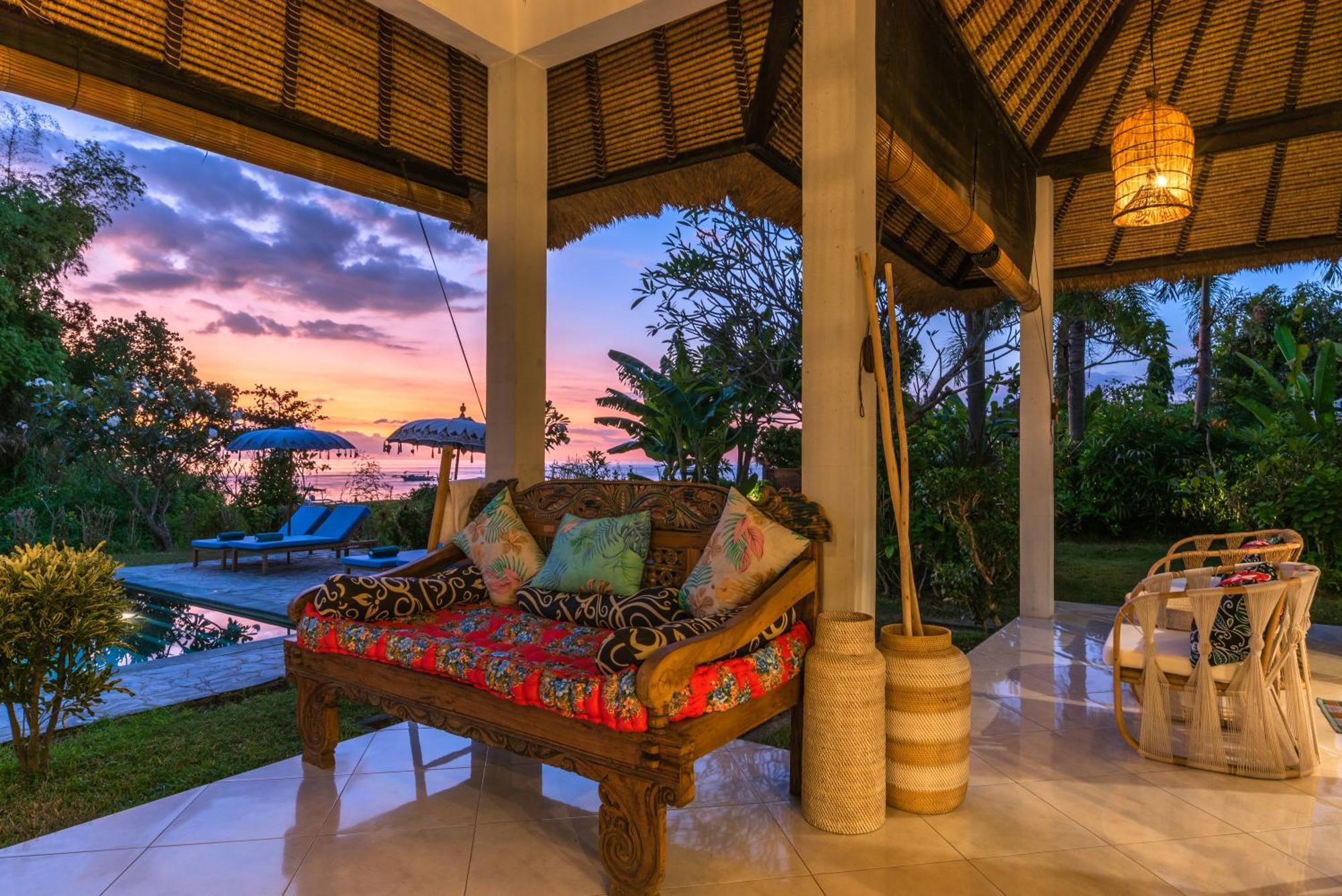 Absolute Beach Front Villa Umeanyar Extérieur photo