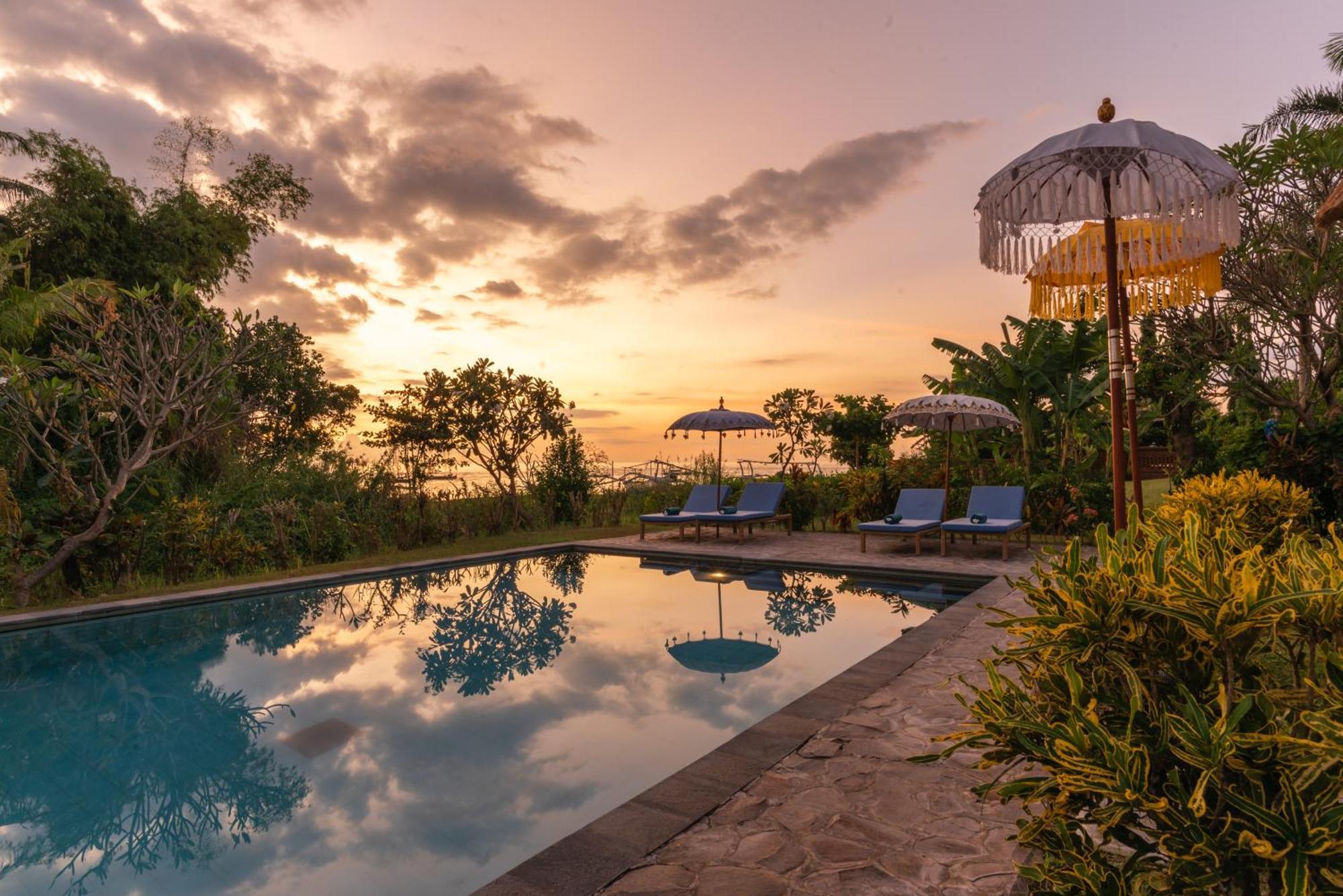 Absolute Beach Front Villa Umeanyar Extérieur photo
